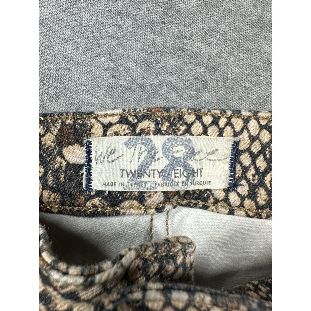 WE THE FREE PEOPLE RAW HEM‎ JEANS STRETCH REPTILE SNAKE PRINT SIZE 28 two faced - Picture 3 of 7